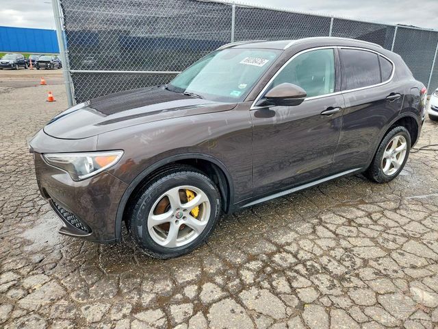 2019 Alfa Romeo Stelvio — VIN ZASPAKAN3K7C49542
