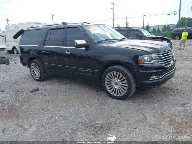 2017 Lincoln Navigator — VIN 5LMJJ3JT1HEL01136