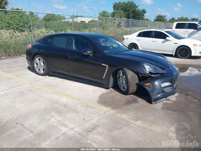 2013 Porsche Panamera — VIN WP0AA2A73DL018327