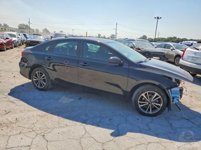 2024 Kia Forte — VIN 3KPF24AD0RE748734 — Lot photographs 4