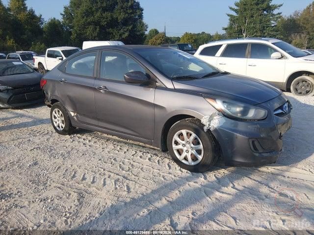 2012 Hyundai Accent — VIN KMHCT4AE8CU139811