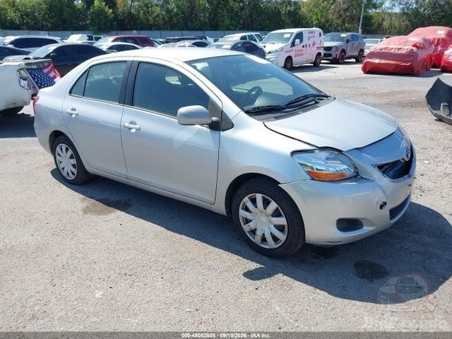 2008 Toyota Yaris — VIN JTDBT923X81213037