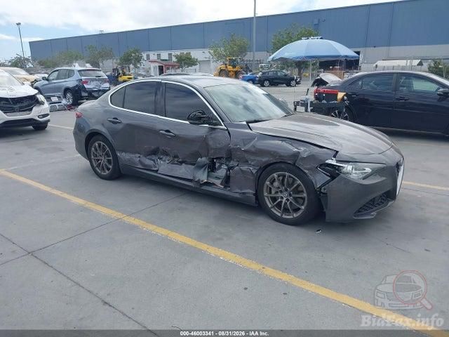 2018 Alfa Romeo Giulia — VIN ZARFAEBNXJ7575332