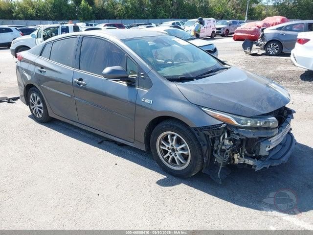 2017 Toyota Prius — VIN JTDKARFPXH3040045