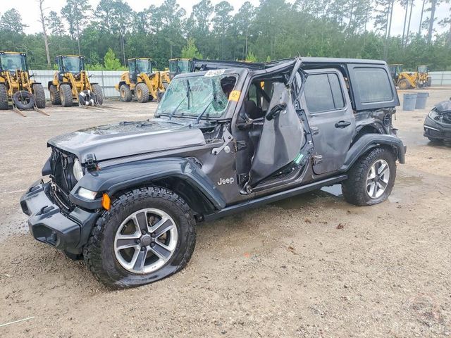 2018 Jeep Wrangler Unlimited — VIN 1C4HJXDG8JW179418