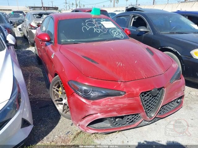 2017 Alfa Romeo Giulia — VIN ZARFAEAV0H7553013