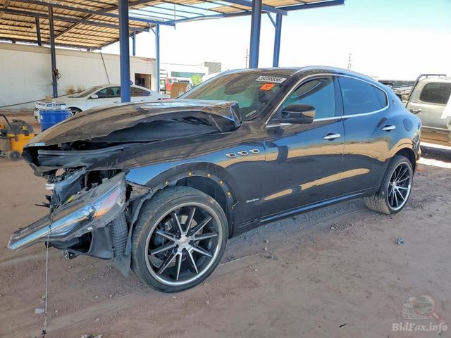 2018 Maserati Levante — VIN ZN661XUL1JX294360