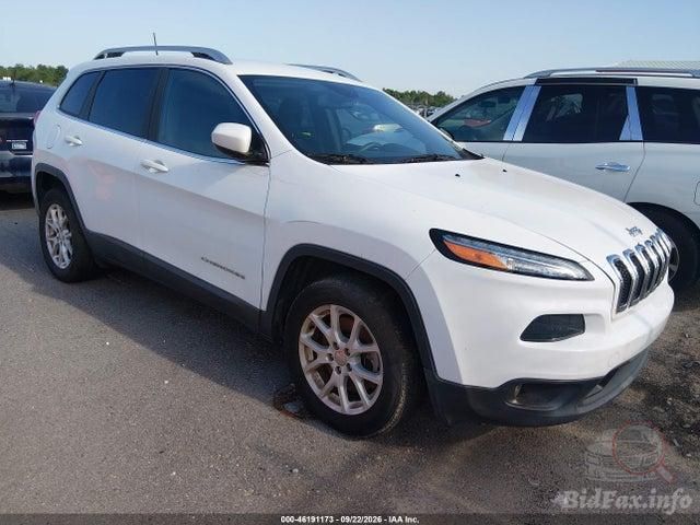 2018 Jeep Cherokee — VIN 1C4PJLCBXJD566803