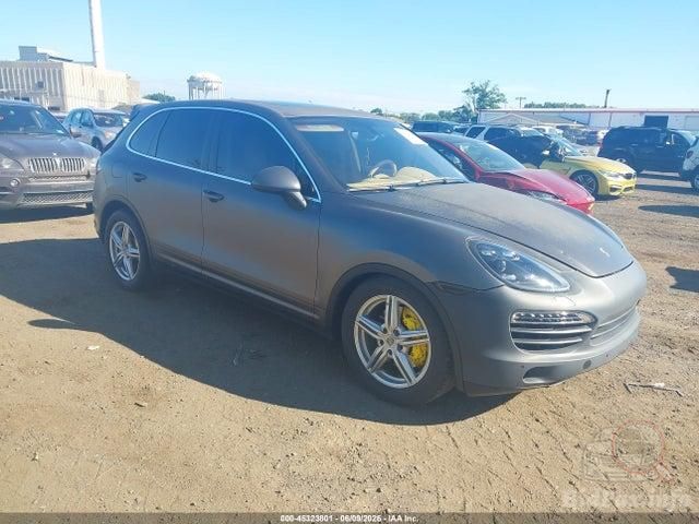 2013 Porsche Cayenne — VIN WP1AB2A22DLA80513
