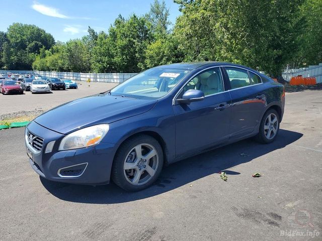 2013 Volvo S60 — VIN YV1612FH4D2201260